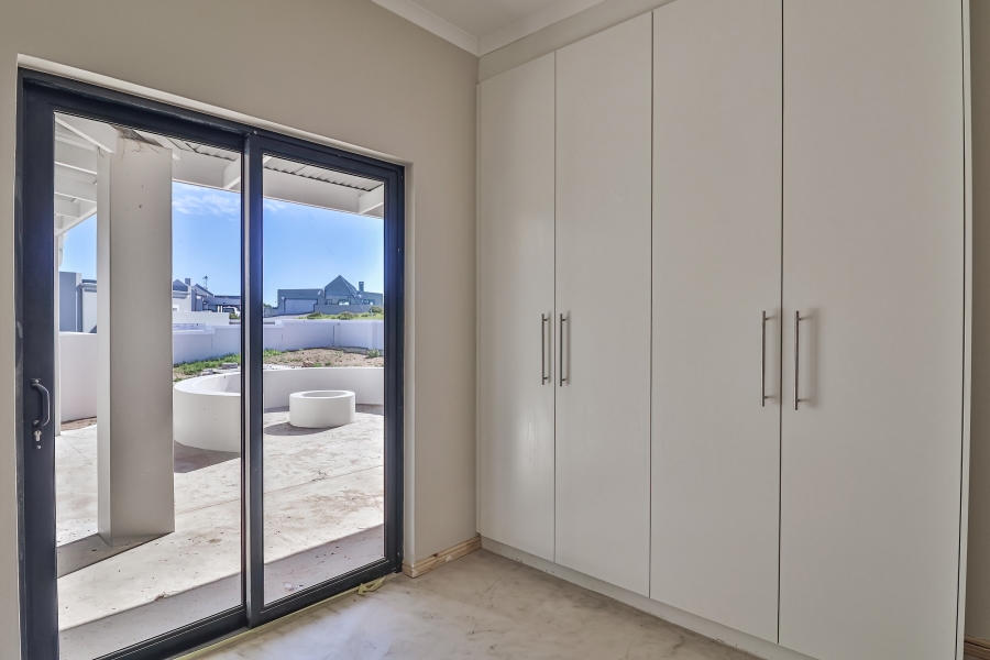 3 Bedroom Property for Sale in Hoogland Western Cape